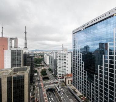 cobertura com uma  maravilhosa vista da Avenida Paulista.